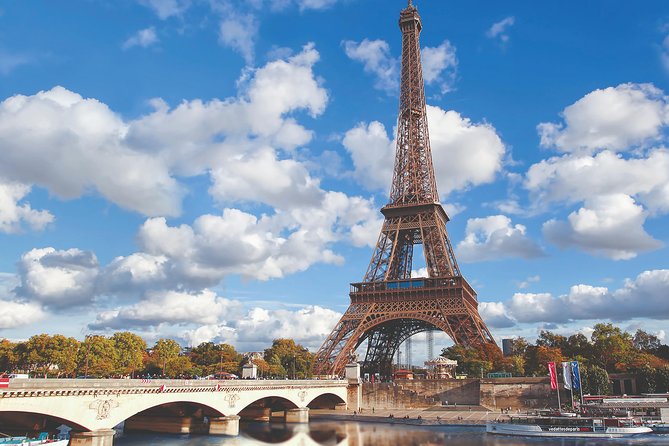 Seine River Guided Cruise Champagne Option by Vedettes de Paris - Who This Cruise Is Best For