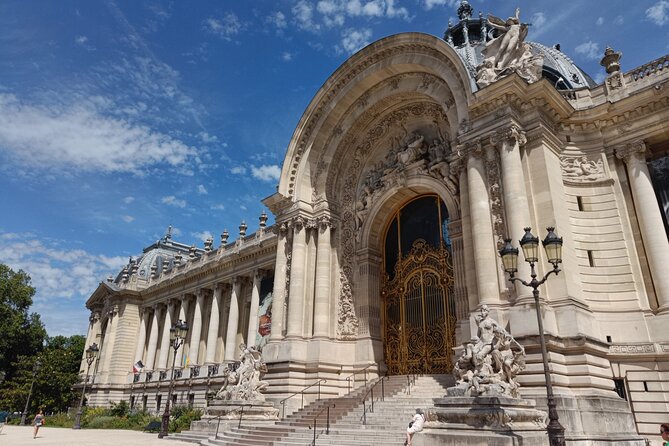 Sightseeing tour of most iconic parisian monuments (rickshaw) - Grand Palais: 1900-era grandeur, with an easy pass if you are short on time