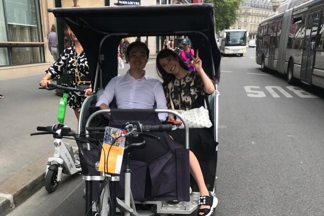 Sightseeing tour of most iconic parisian monuments (rickshaw) - A glimpse of the presidential gardens, no palace stop for safety