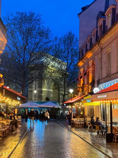 Sip your way through Paris Night life - Games and icebreakers, so meeting people feels natural