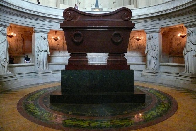 Skip-the-line Invalides Dome Louis XIV & Napoleon Tour - Semi-Private 8ppl Max - Price and value: what you get for about $142.89