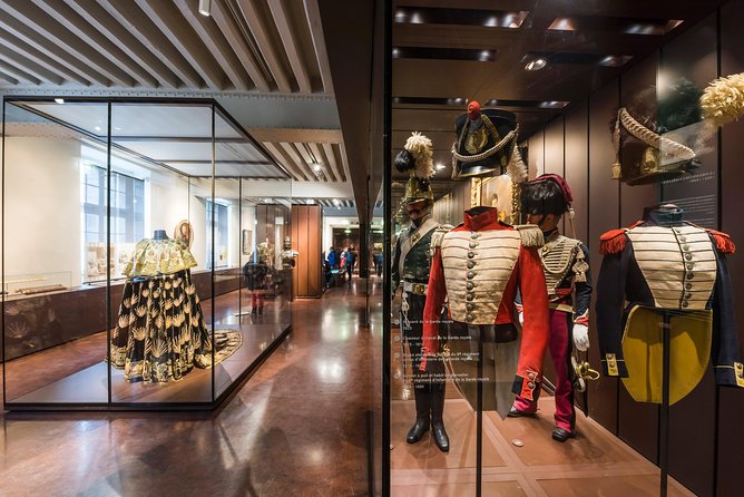 Skip-the-line Les Invalides World War Museum Guided Tour - Exclusive Guided Tour - What to Expect Inside the Museum: Dress, Bags, and Quiet Rooms