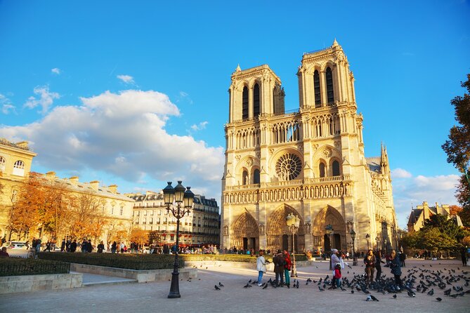 Skip-the-line Notre-Dame Cathedral, Louvre, Paris City Tour - Price and Value Around $90 for Skip-the-Line Guidance
