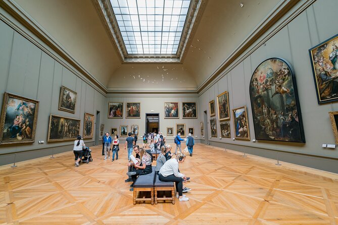 Small-Group Louvre Museum Masterpieces Tour with Access - Crowds, Security Checks, and the Real Walking Plan