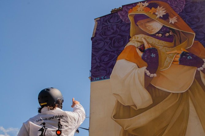 Street Art tour in Paris - Discover Paris murals ! - Parc de Bercy mural stop: a quick break with free access