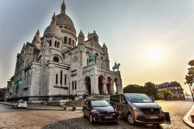 SUV Private Transfer: Paris to Charles de Gaulle Airport (CDG)