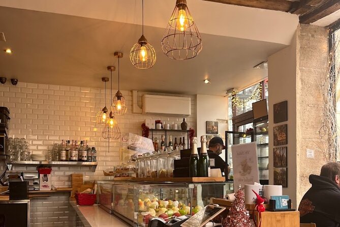 Sweet walking food tour in Paris with local guide - The included sweet lineup, and how to plan your appetite