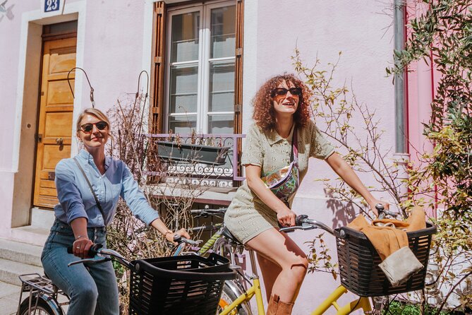Taste of Paris Food and Bike Tour - Meeting at Le Peloton Café: Coffee First, Questions Later