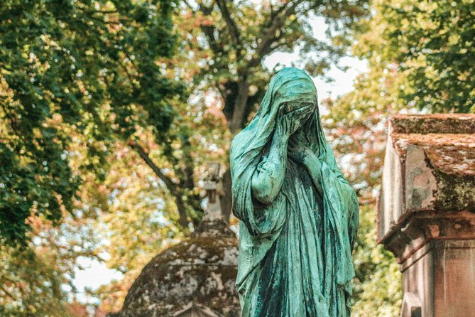 The Famous Graves of Père Lachaise - Self-Guided Audio Tour - Stop 2: the love tragedy of Héloïse and Abélard