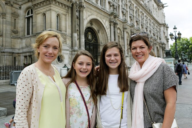 The Fashionista Experience: Personal Shopping and Styling in Paris (Teenagers) - Who this teen personal shopping tour is best for
