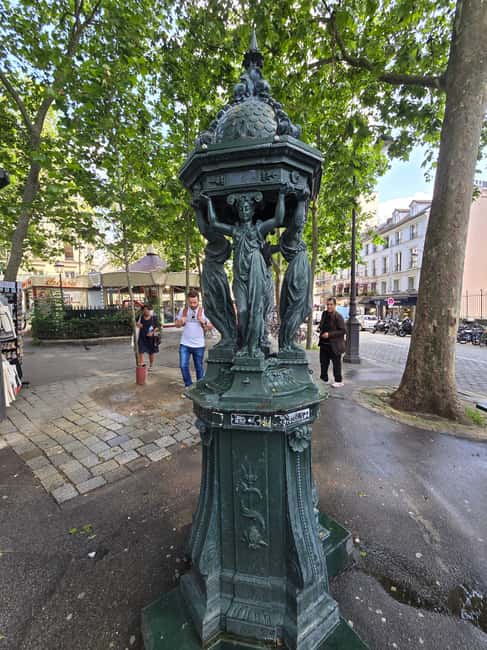 The historic district of Montmartre - Free Time Midway, So You Can Catch Up on What Clicks