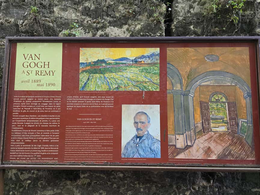 The historic district of Montmartre - Transitioning Into Broader Paris, Not Only Montmartre