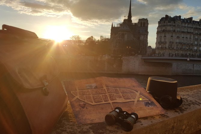 The last secret of Arsène Lupine - Investigation of the Ile Saint Louis - Detective Work on Île Saint-Louis, Built for a Walk