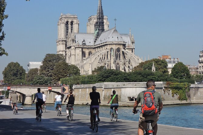 The Paris Monuments Tour - The guide experience: why the stories change the route