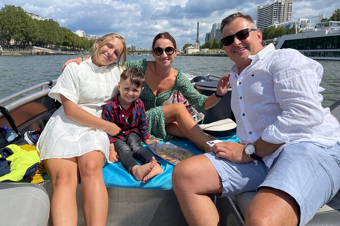 Top Private Cruises in Paris with French Champagne and surprises - A smart way to see Paris in 90 minutes