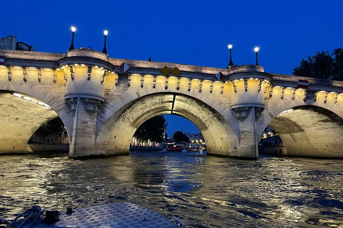 Top Private Cruises in Paris with French Champagne and surprises - Louvre from the river, no tickets and no crowd stress