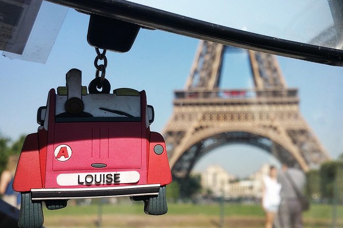 Tour in a vintage car with a Parisian - Your Parisian guide: what makes the ride feel personal