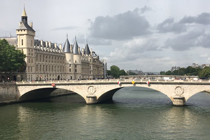 Treasure Hunt in Paris – From the Panthéon to the Louvre - The Louvre Finish at Cour Carrée, Where the Story Comes Together
