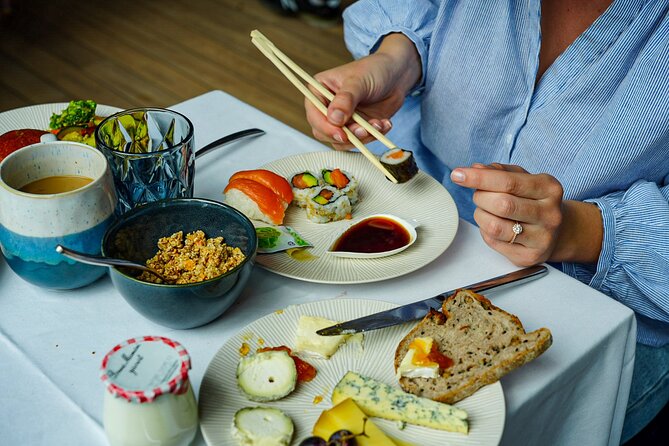Unlimited brunch cruise on the Seine - Stop 1: 2 Rue du Ranelagh and the First-Minute Plan