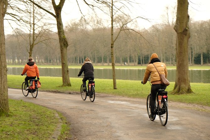 Versailles Bike Tour - Stop 3: Grand Canal break with toilet and refreshments, plus ticket included