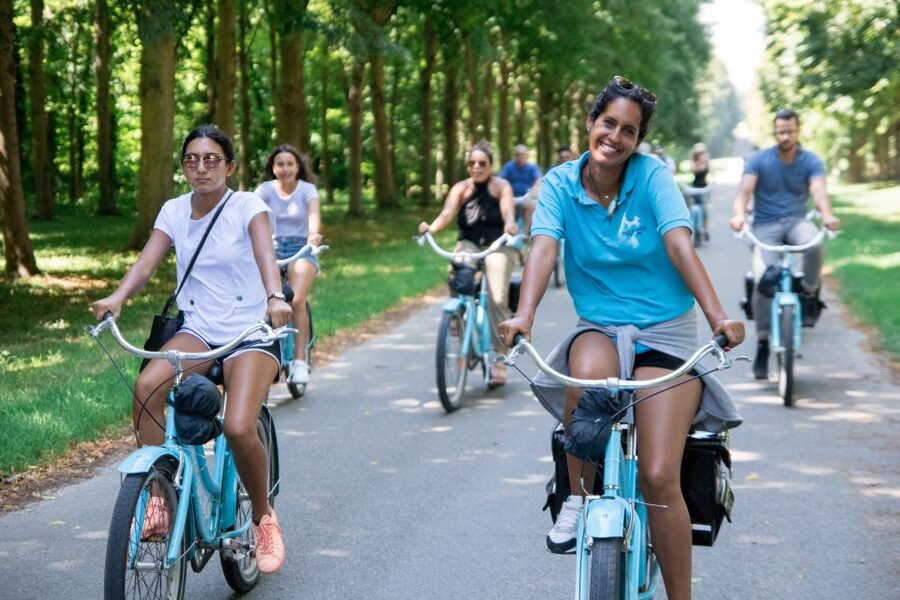 Versailles Bike Tour with Palace & Queen Farm Entrance - Should you book this Versailles Bike Tour?