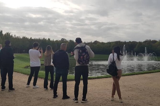 Versailles Golf Cart Guided Tour and Romantic Boat with Champagne - What the best guides do for you, Momo and Nima included
