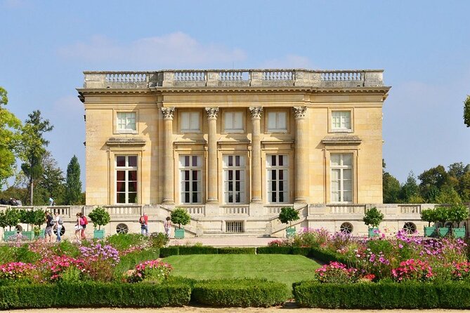 Versailles Half Day Private Tour Trianons & Gardens Included - What This Tour Does Well for Different Travelers