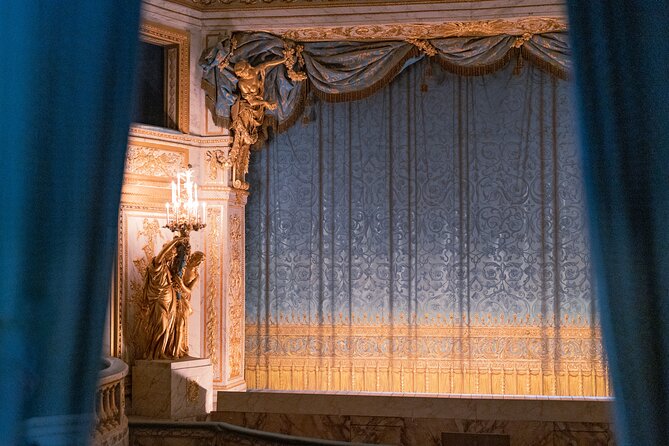 Versailles Marie Antoinette Afternoon Guided Tour with Petit Trianon & Hamlet - The Petit Train ride back: less leg strain, smarter timing