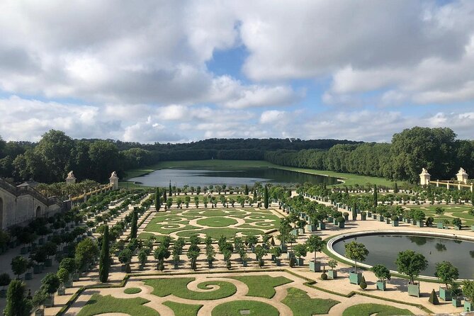 Versailles Palace and Gardens Tour - Gardens options: guided fountains or flexible self-paced wandering
