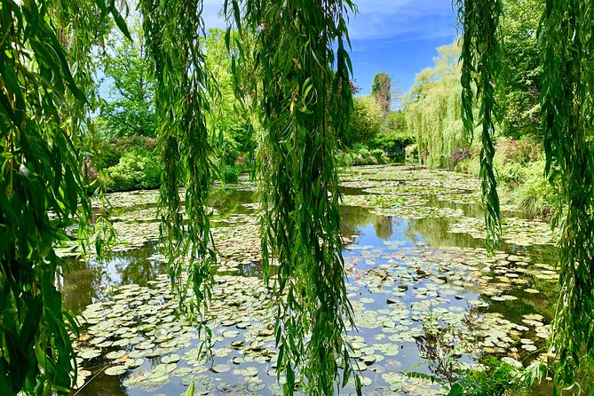Versailles Palace and Giverny Private Guided Tour from Paris - Price and value: is $830.27 per person worth it?