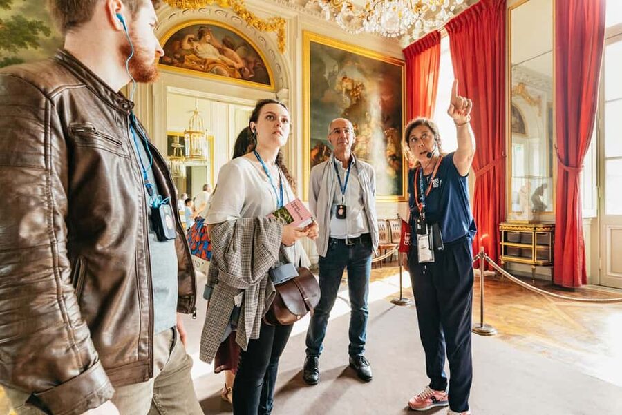 Versailles: Palace, Gardens & Queen’s Estate Guided Tour - Break time and lunch: plan to recharge without losing the day