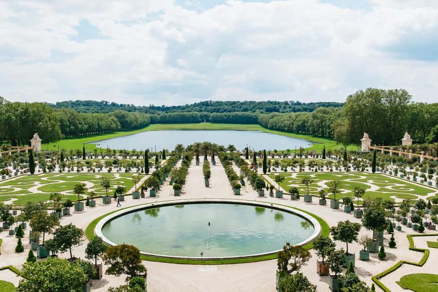 Versailles: Palace, Gardens & Queen’s Estate Guided Tour - Petit Trianon and the Queen’s Hamlet: Marie Antoinette’s escape from court life