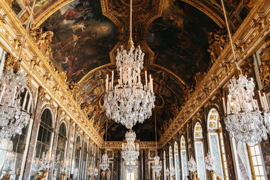 Versailles: Palace, Gardens & Queen’s Estate Guided Tour - Who this tour is best for (and who should skip it)