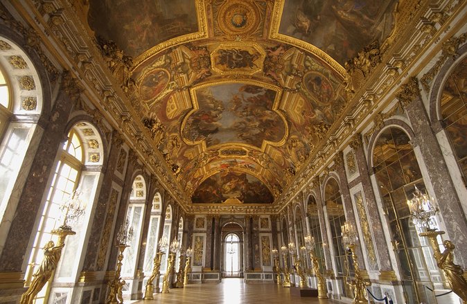 Versailles Palace Guided Day Tour and Trianon from Paris - Gardens time: the best part of Versailles, if you plan it