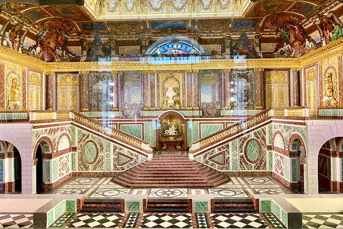 Versailles Palace & Marie-Antoinette's Estate Full Day Private Tour from Paris - Gardens Time at Versailles: French Geometry, 55 Fountains, and Room to Breathe