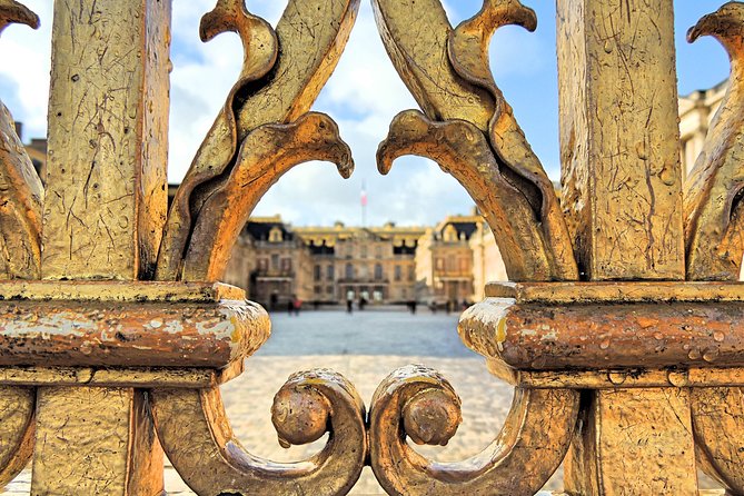 Versailles Palace & Marie-Antoinette's Estate Guided Tour - Key highlights worth noting before you go