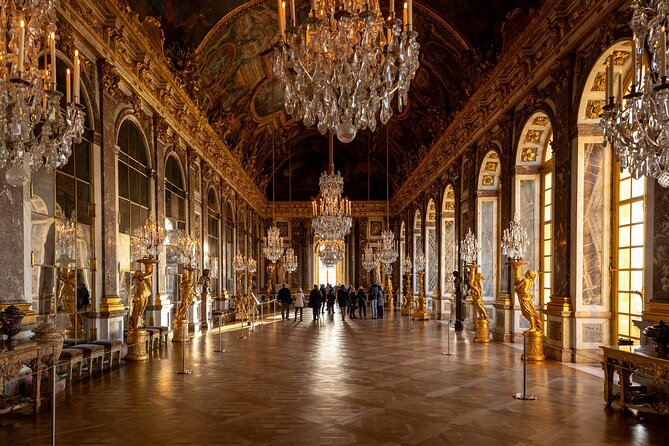 Versailles Palace timed entrance ticket with Audio Guide - Audio guide reality check: English content, phone app, and headphones