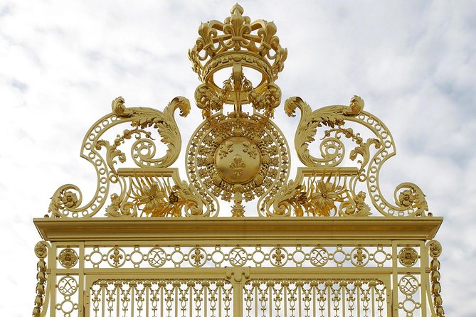 Versailles Private Excursion - 8:00 am hotel pickup and the smooth transfer to Versailles
