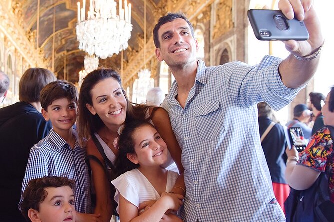 Versailles Private Half Day Guided Tour Hotel Pickup & Transfer - Private Mercedes pickup and the smooth start you are paying for