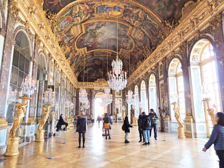Versailles: Skip-the-Line Guided Palace Tour and Full Access - Marie Antoinette’s Estate and the Trianon: Plan for Extra Time