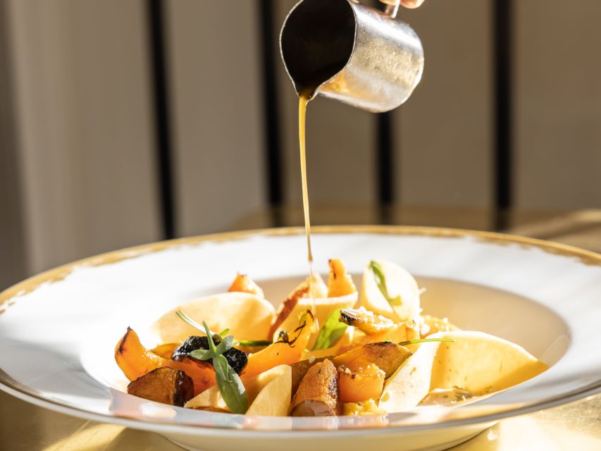 Versailles: Skip-the-Line Palace Entry Ticket & Lunch at Ore - What you actually eat at Ore, and why it matters
