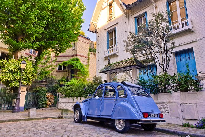Vintage 2CV Adventure: 3-Hour Paris Secrets Tour - Guide style: what makes this tour feel fun, not rushed