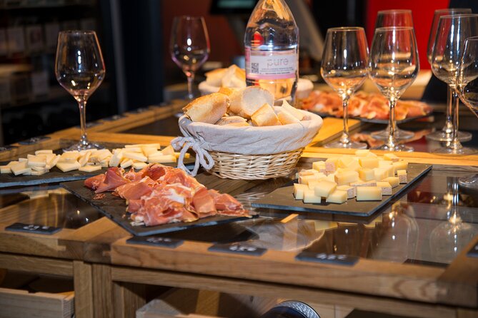 Wine and cheese tasting at Latin Quarter - Your base on Bd Saint-Germain, and how the 1:30 experience runs