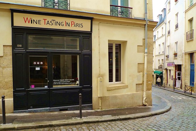 Wine Tasting In Paris - The Host’s Teaching Style: Interactive, Not Loud